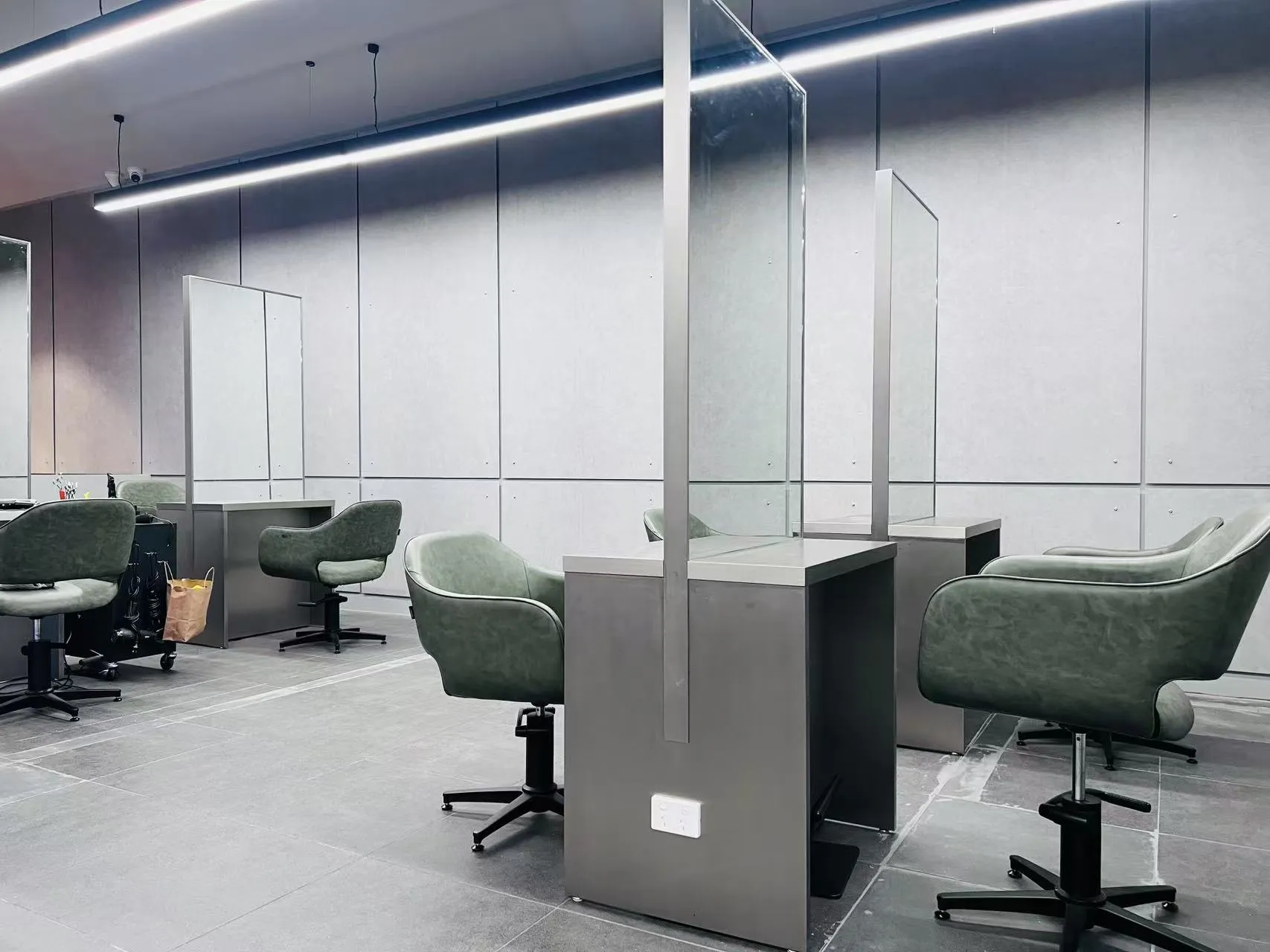 Barber shop mirror table